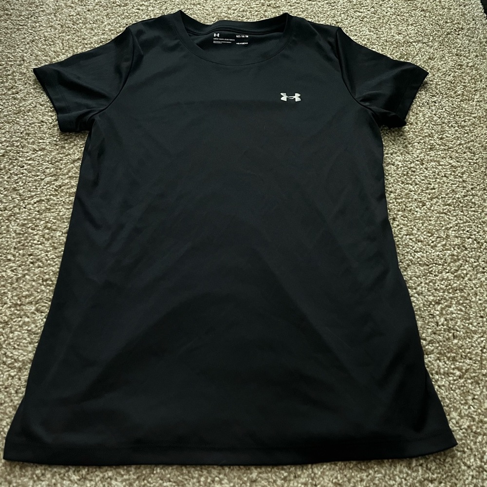 Woman’s under Armour shirt